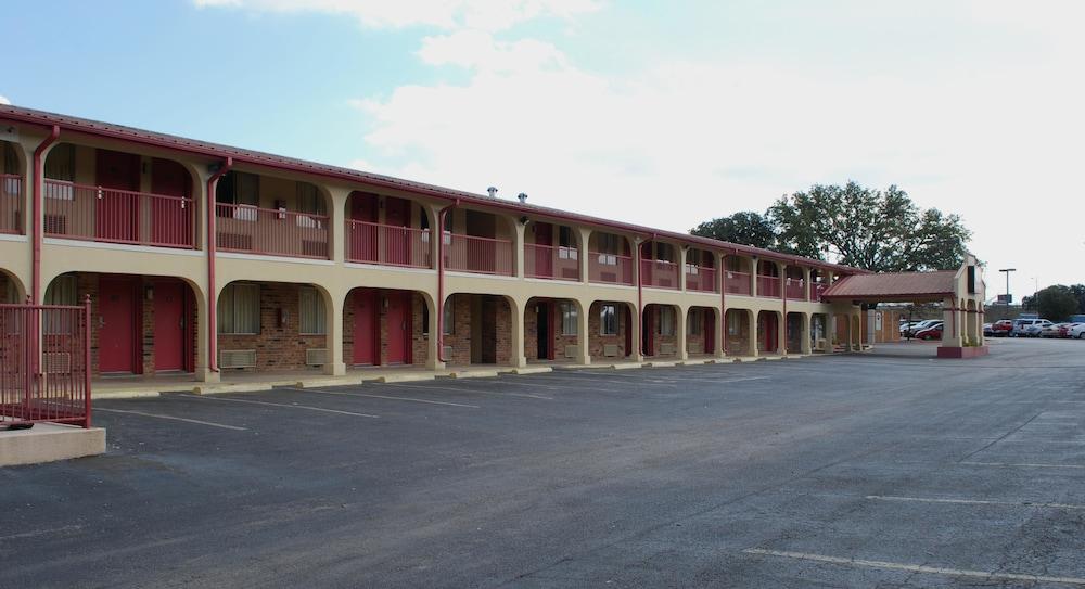 Econo Lodge San Marcos University Area Extérieur photo