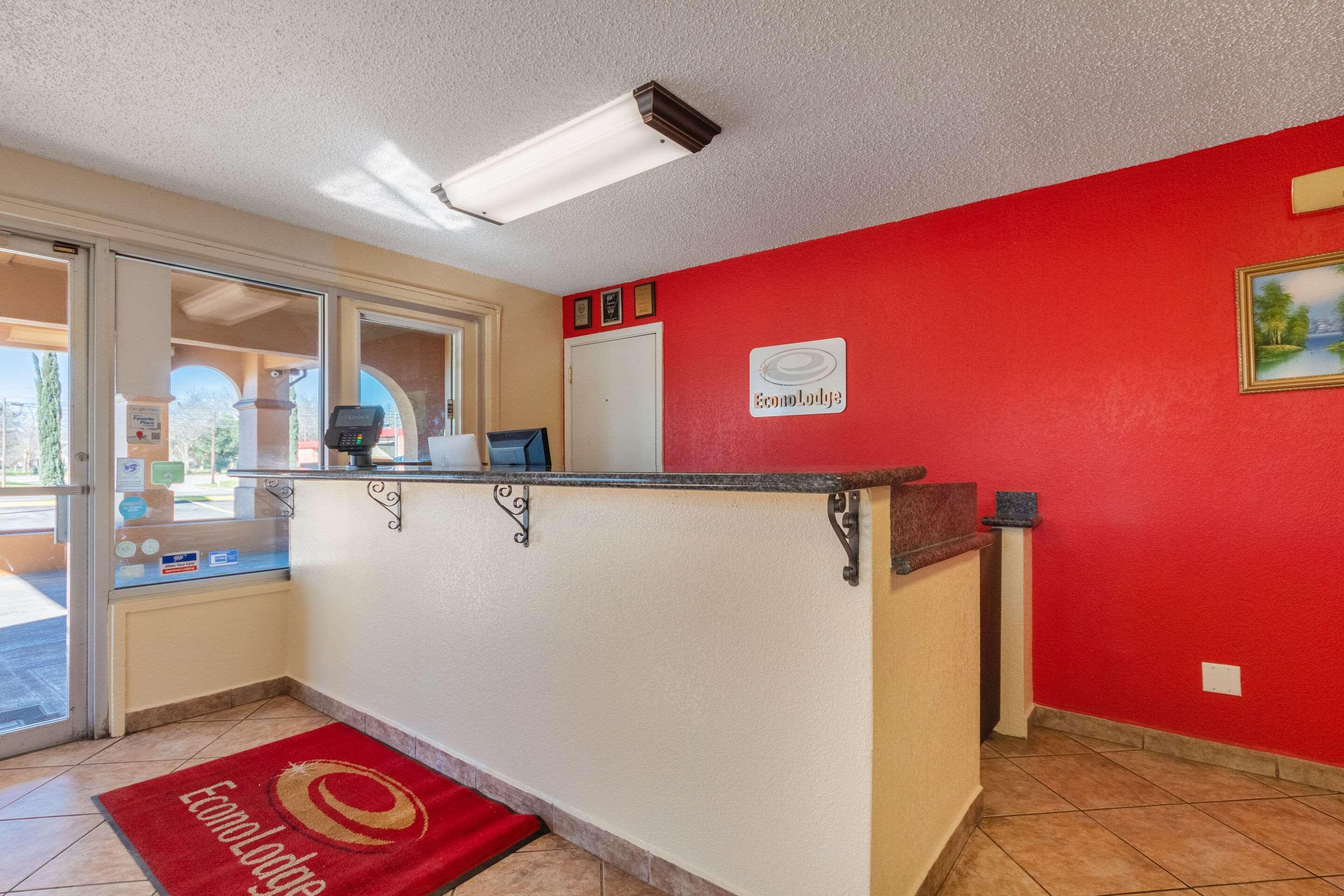 Econo Lodge San Marcos University Area Extérieur photo
