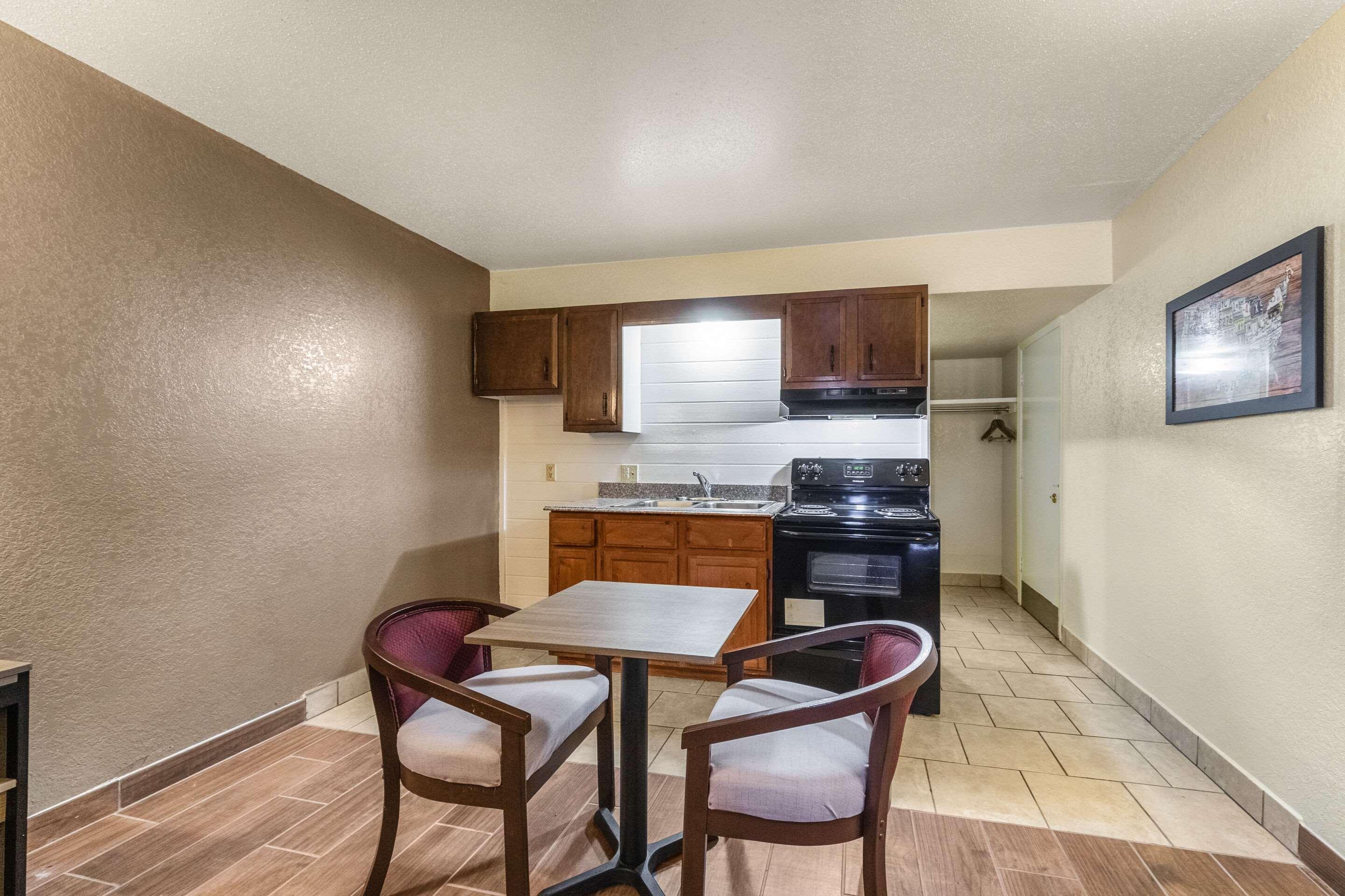 Econo Lodge San Marcos University Area Extérieur photo